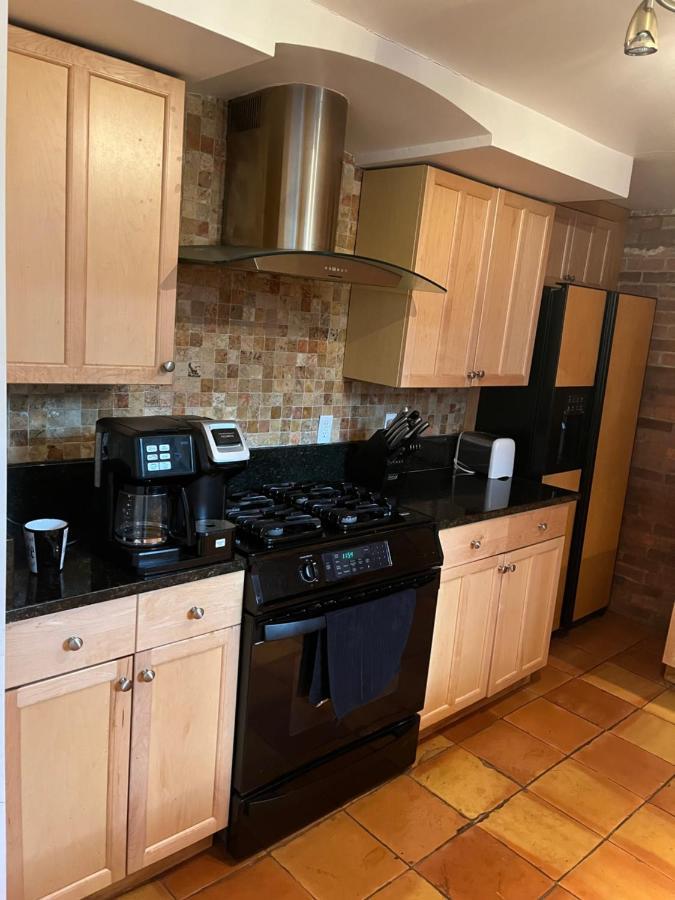 Full Loft-Style Apartment Near Omni New Haven Exterior photo